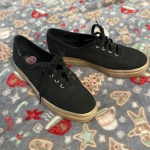 Keds Triple Lace-up Canvas 6.5